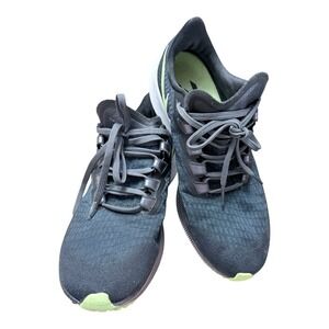 Nike Air Zoom Pegasus 37 Womens Running Shoes Black Ghost Green size 10.5